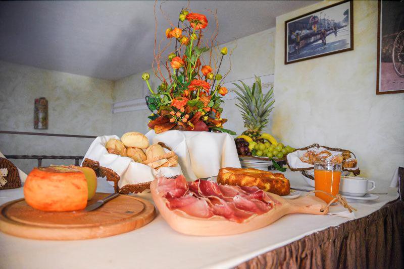 Carlo'S Hotel Castagneto Carducci Eksteriør bilde