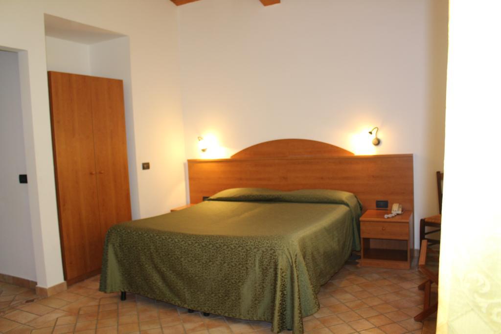 Carlo'S Hotel Castagneto Carducci Eksteriør bilde